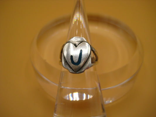 Signet heart ring with enamel Letter